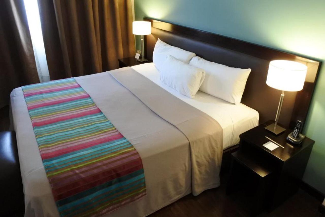 Rochester Hotel Classic Буенос Айрес Екстериор снимка